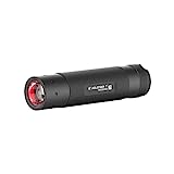 Ledlenser T² taktische LED Taschenlampe, 240 Lumen, Leuchtweite 180m, robustes Metallgehäuse, 3xAAA batteriebetrieben, inkl. Batterien, Jagen, Angeln, Outdoor