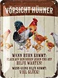 LANOLU Retro Blechschild Vorsicht Hühner, Hühner Zubehör, lustige Schilder mit Sprüchen, vintage Metallschilder Huhn Deko für den Hühnerstall, Warn- und Garten Schild als Hühner Deko, 15x20cm