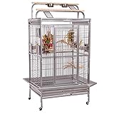 Montana Cages | Vogelvoliere Papageienkäfig Hacienda Play, für kleine- & mittelgroße Papageien, inkl. Freisitz, 4 Lenkrollen, 4 Edelstahlnäpfe, Platinum Edition, ca. 91 x 71 x 181 cm